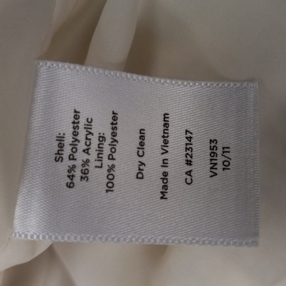 Gorgeous Oatmeal Colored, Fully Lined Skirt - Picture 7 of 12